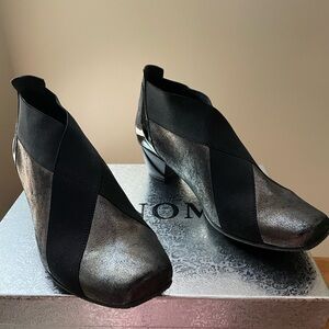 Stylish Black and Silver Women's Shoes